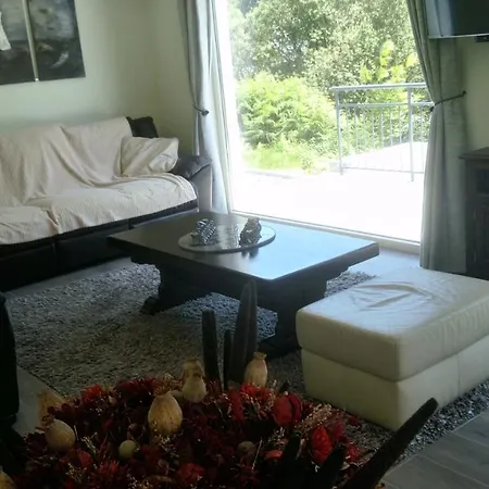 Villa Waterfront *